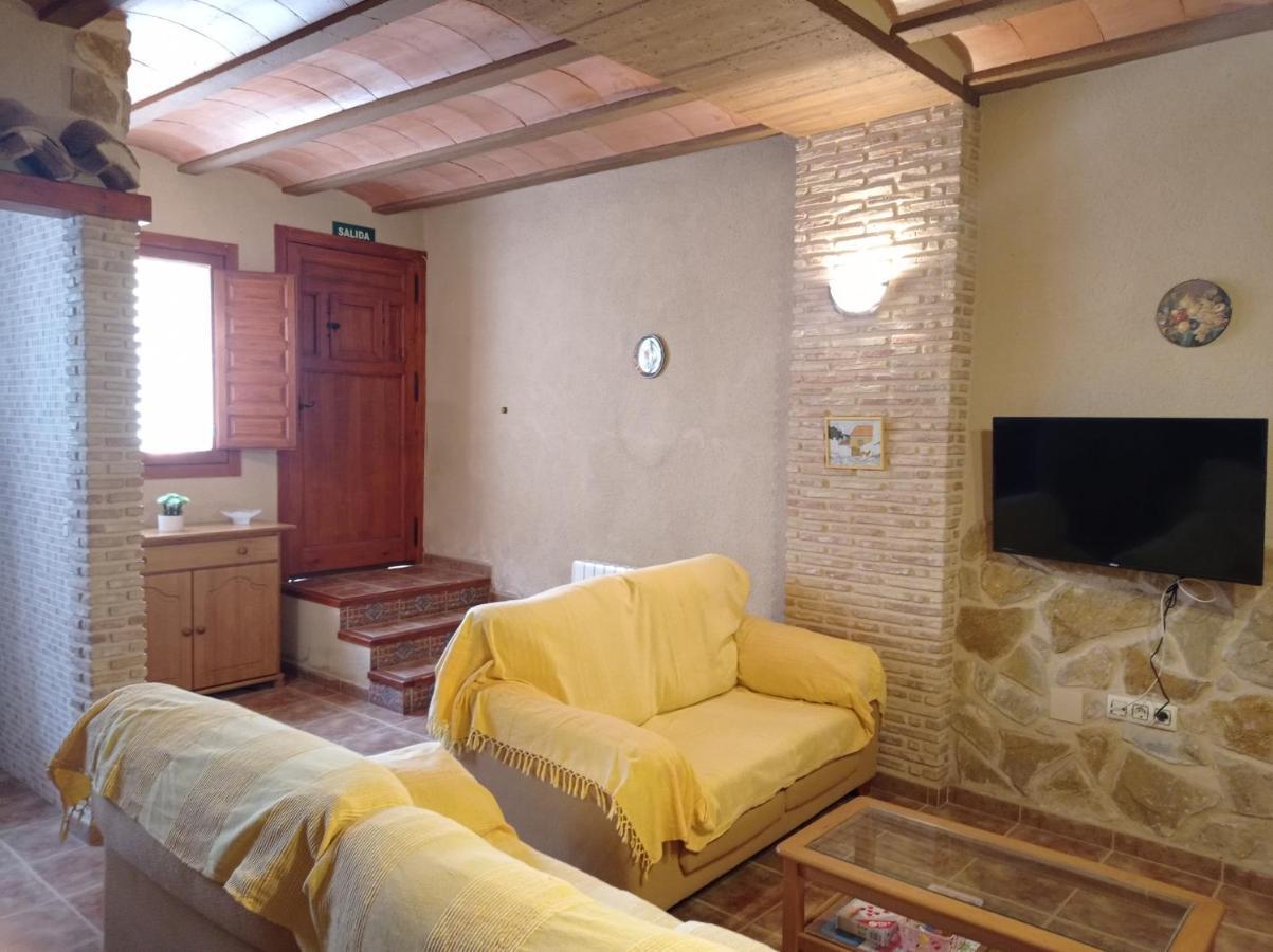Casa Camille.Villares Elche De La Sierra Bagian luar foto