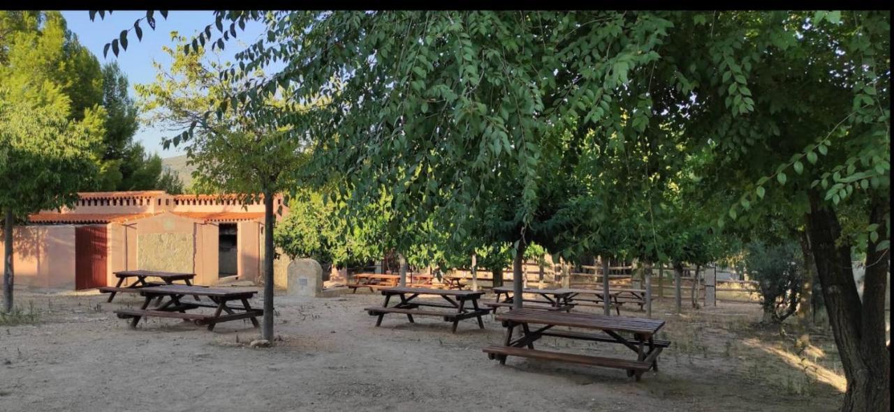 Casa Camille.Villares Elche De La Sierra Bagian luar foto
