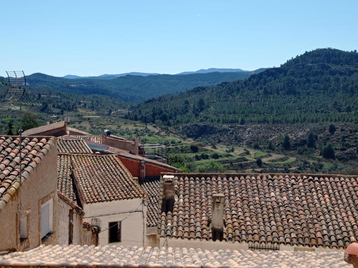 Casa Camille.Villares Elche De La Sierra Bagian luar foto